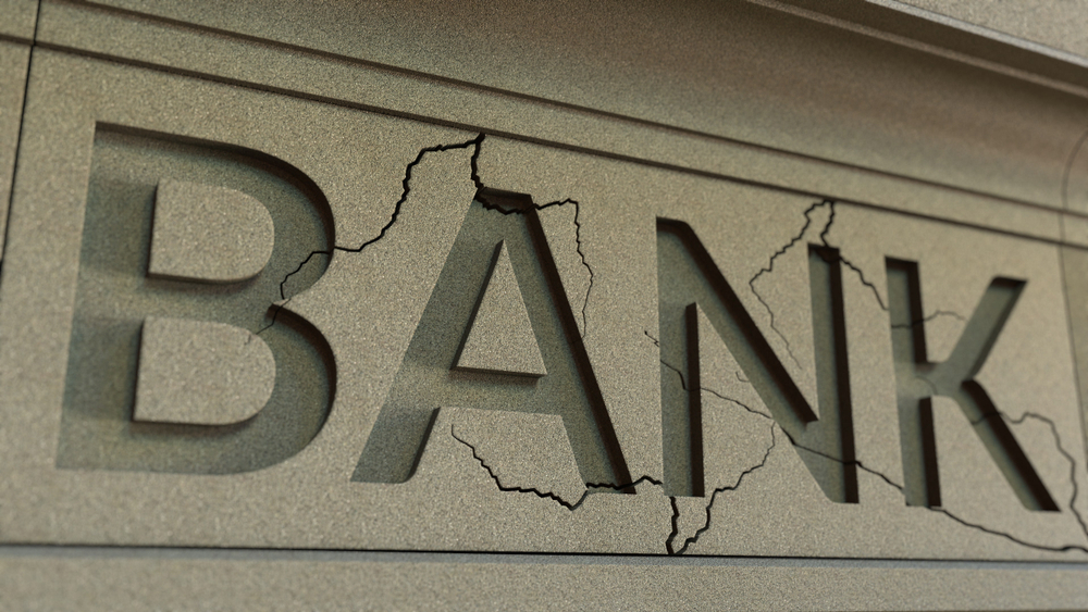 Cracking,Bank,Facade.,Banking,Crisis,Conceptual,3d,Rendering